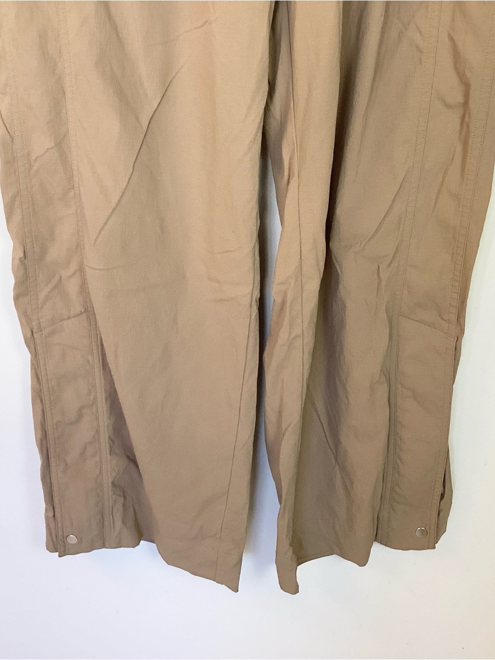 Athleta Trekkie High Rise Parachute Pants - Big Sur Brown - 10 - Picture 4 of 9